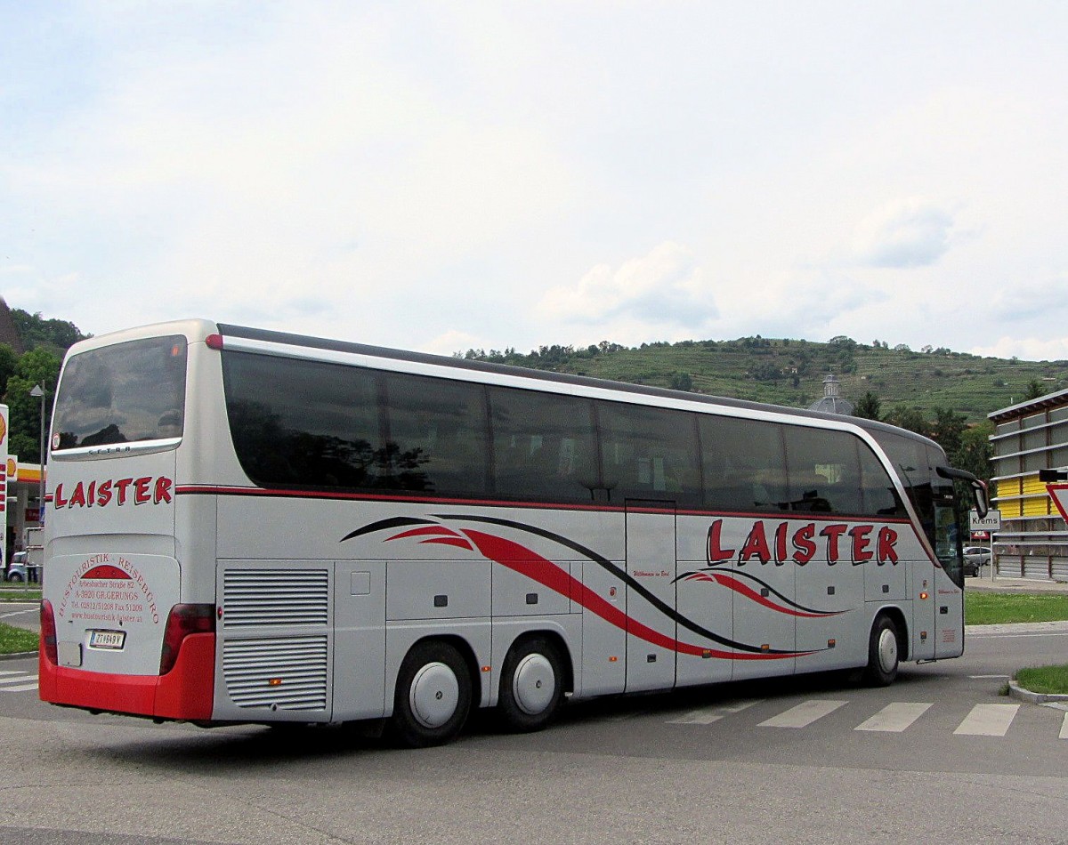 Setra 417 HDH von Laister Reisen aus sterreich am 2.Juni 2014 in Krems gesehen.