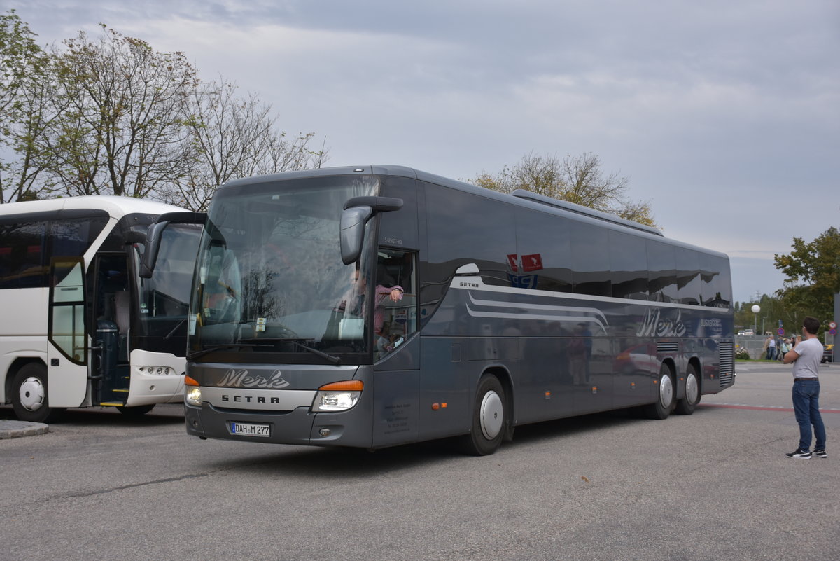 Setra 419 GT-HD von Merck Reisen aus der BRD 09/2017 in Krems.