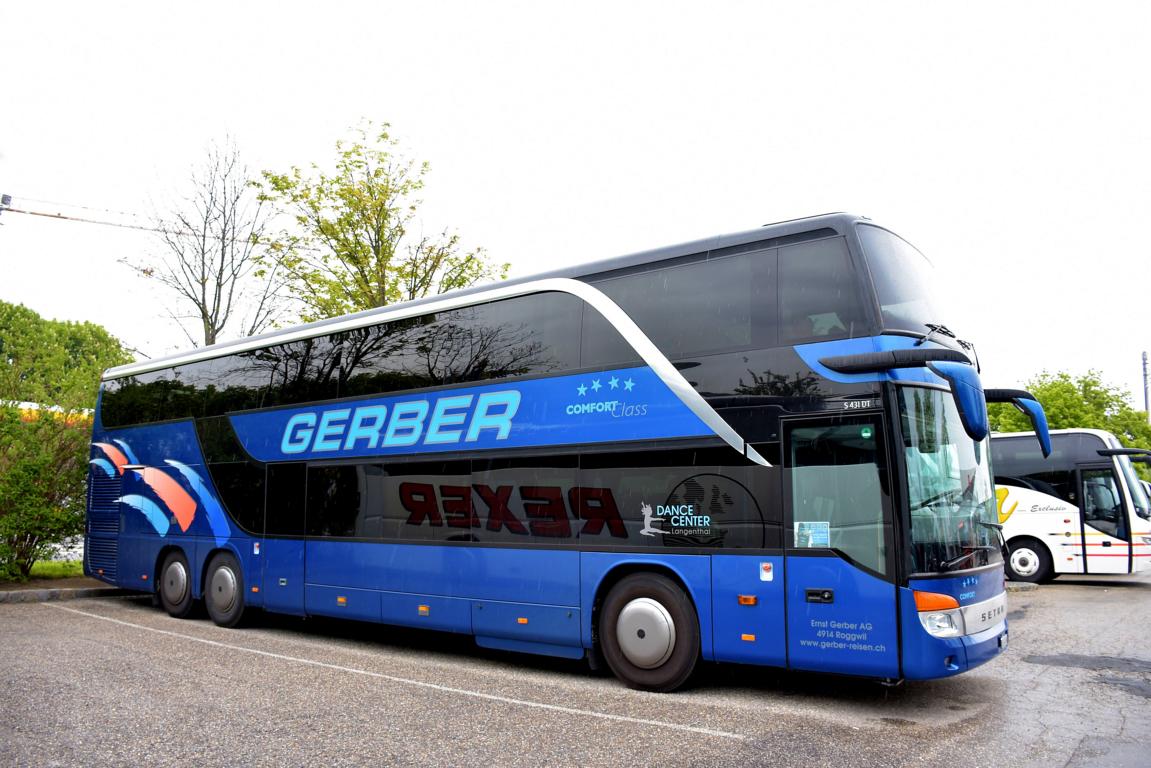 Setra 431 DT von GERBER Reisen aus der CH in Krems.