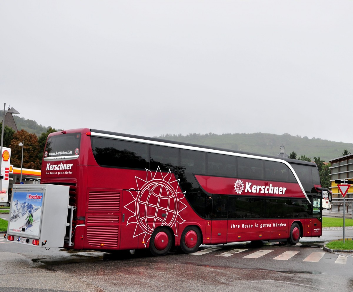 Setra 431 DT von Kerschner Reisen aus Niederösterreich am 13.9.2014 in Krems gesehen.