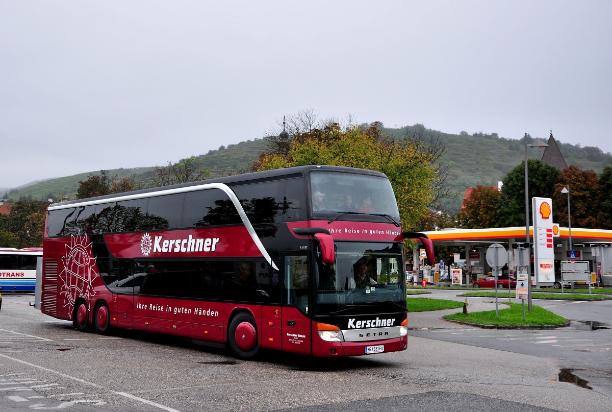 Setra 431 DT von Kerschner Reisen aus Niederösterreich am 13.9.2014 in Krems gesehen.