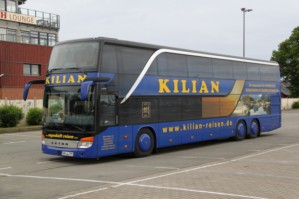 Setra 431 DT von Kilian Reisen stand am Morgen des 27.05.2016 in Warnemnde