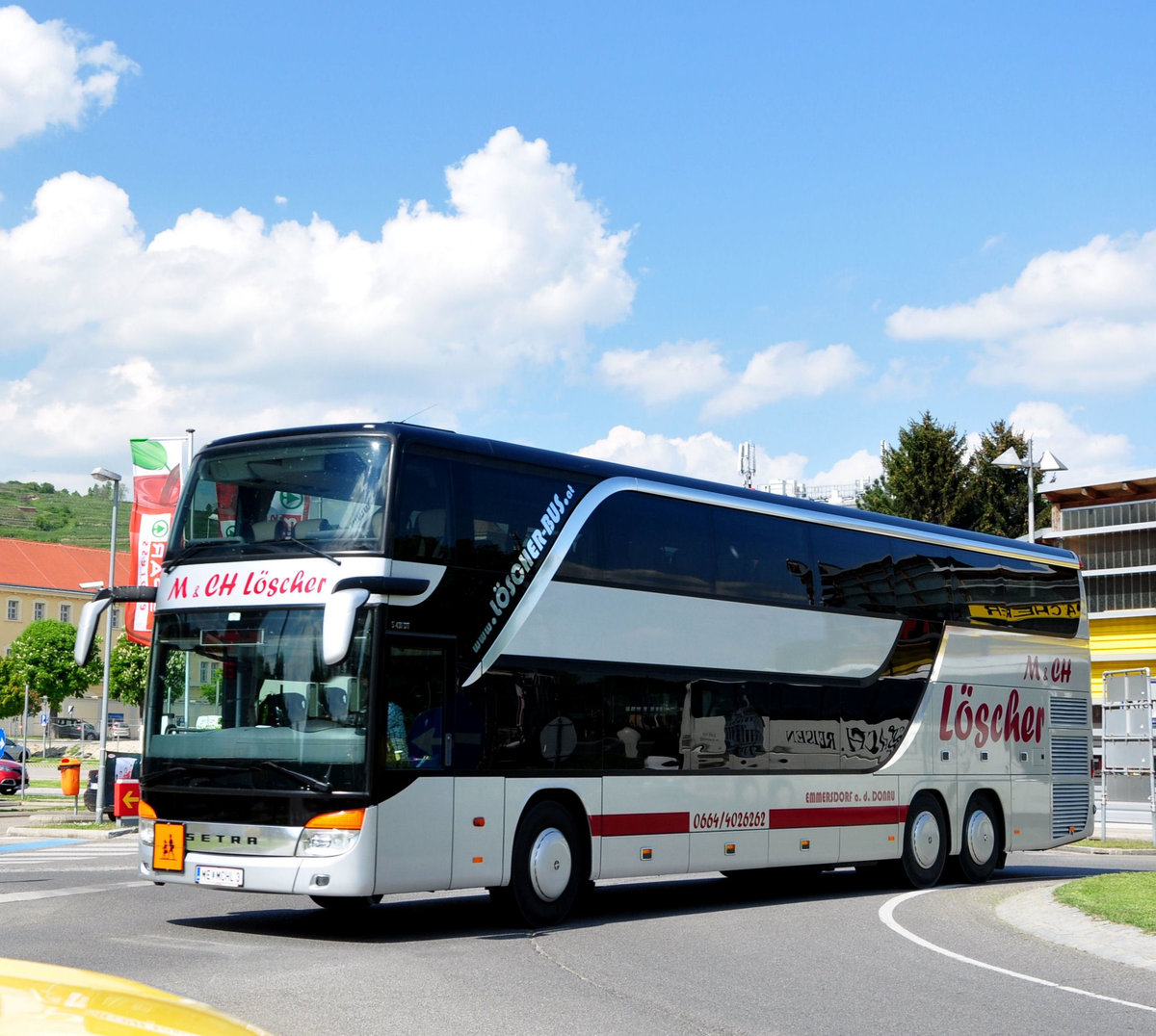 Setra 431 DT von Lscher Reisen aus Niedersterreich in Krems.