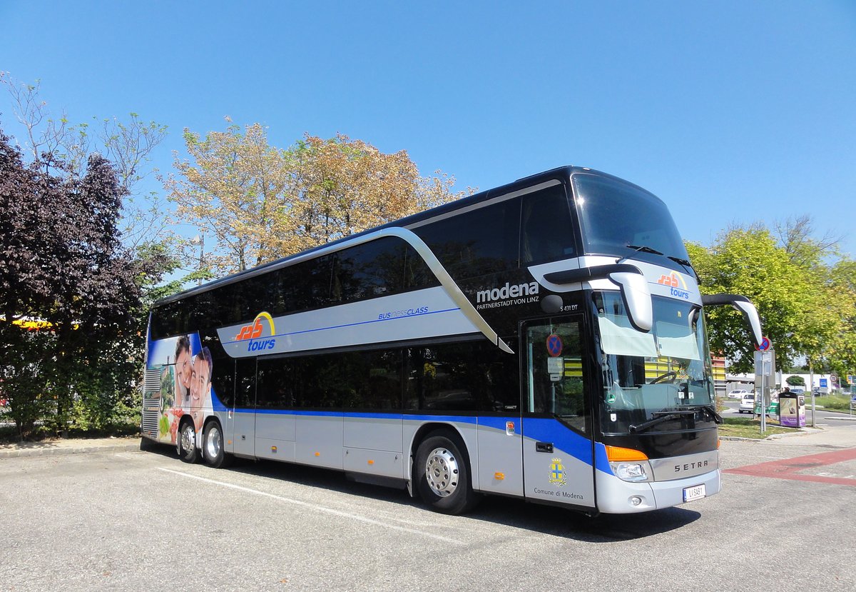 Setra 431 DT von SAB Tours aus sterreich in Krems.