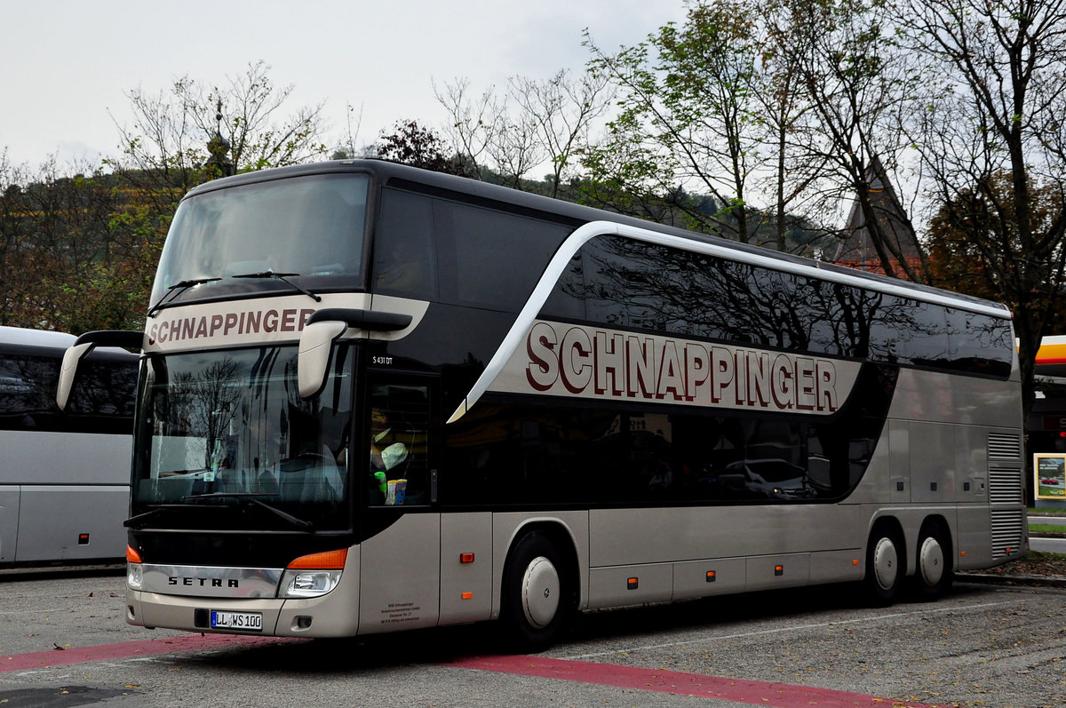 Setra 431 DT von Schnappinger Reisen aus der BRD in Krems gesehen.