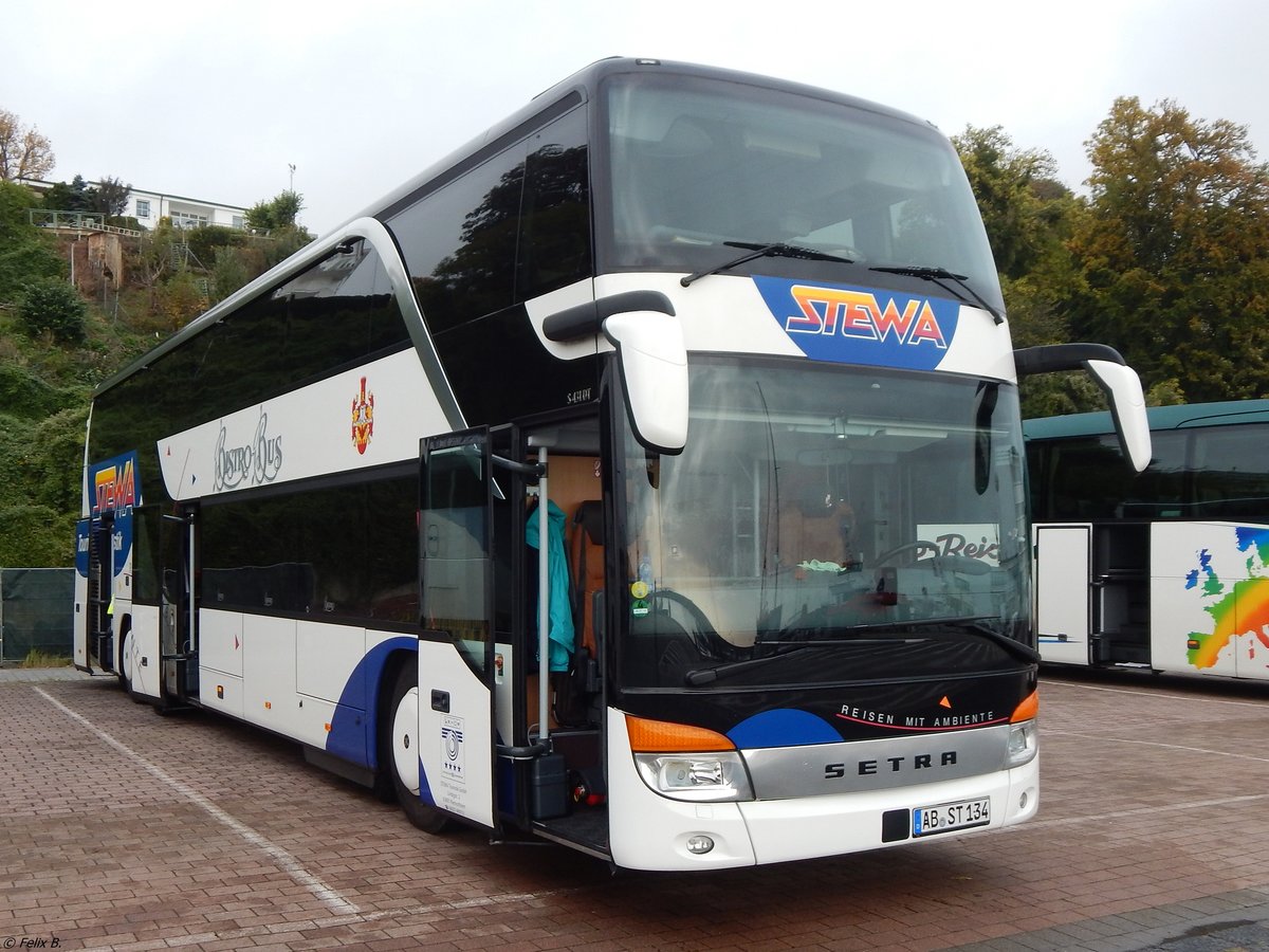 Setra 431 DT von Stewa aus Deutschland im Stadthafen Sassnitz.