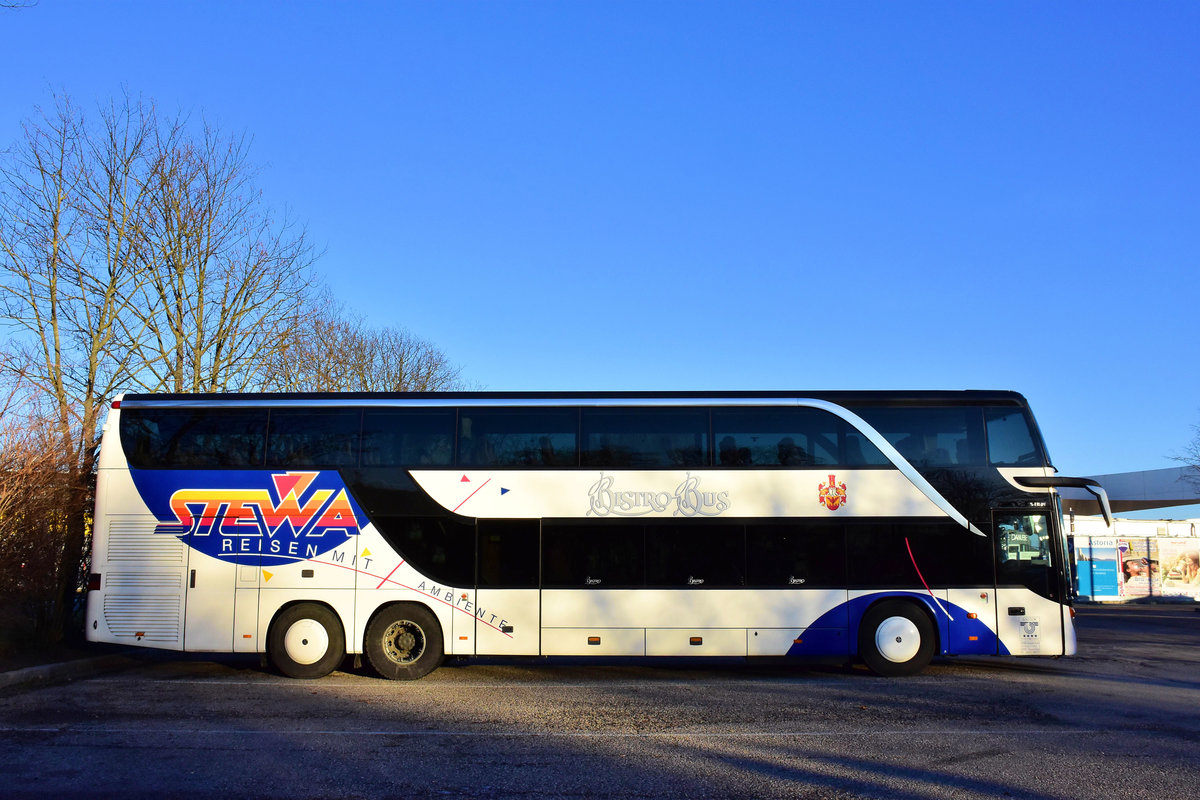 Setra 431 DT von STEWA Reisen aus der BRD in Krems.