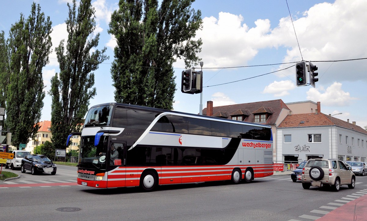 SETRA 431 DT von WECHSELBERGER Reisen / sterreich im Juli 2013 in Krems unterwegs.