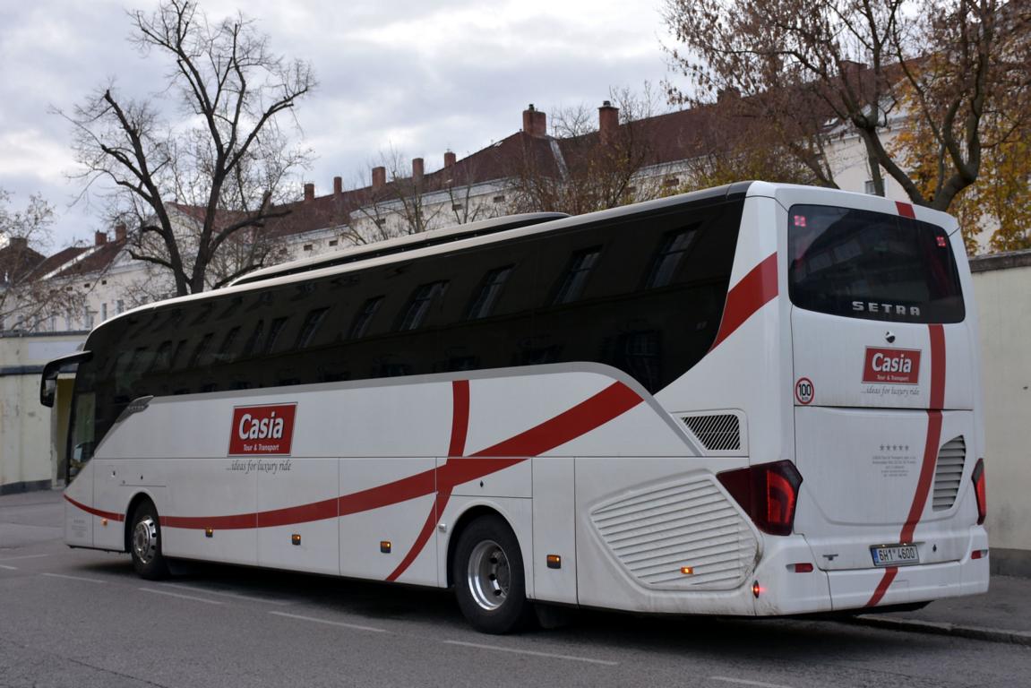 Setra 500er Serie von Casia Reisen aus der CZ in Krems gesehen.