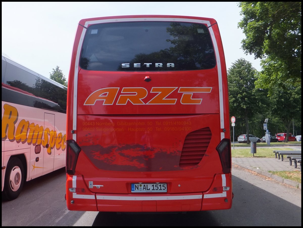 Setra 515 HD von Arzt aus Deutschland in Stralsund.