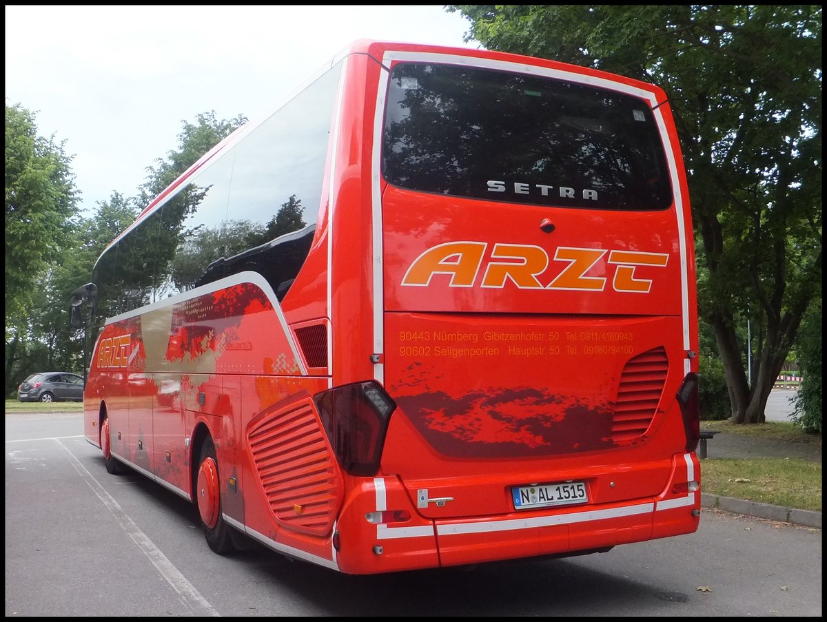 Setra 515 HD von Arzt aus Deutschland in Stralsund.