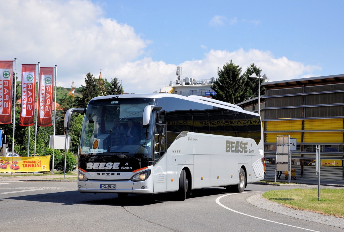 Setra 515 HD von Beese & Sohn aus der BRD im Juni 2015 in Krems gesehen.