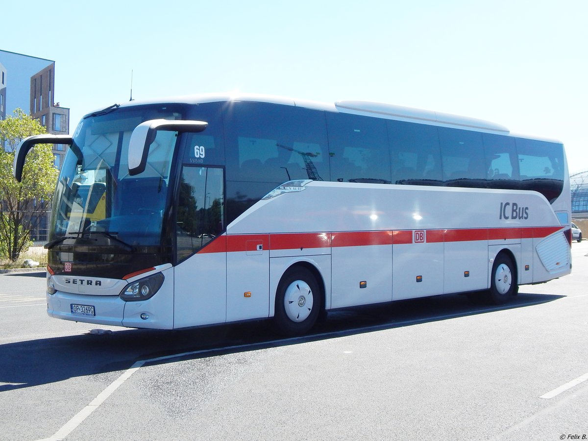 Setra 515 HD von DB IC/Sindbad aus Polen in Berlin. 