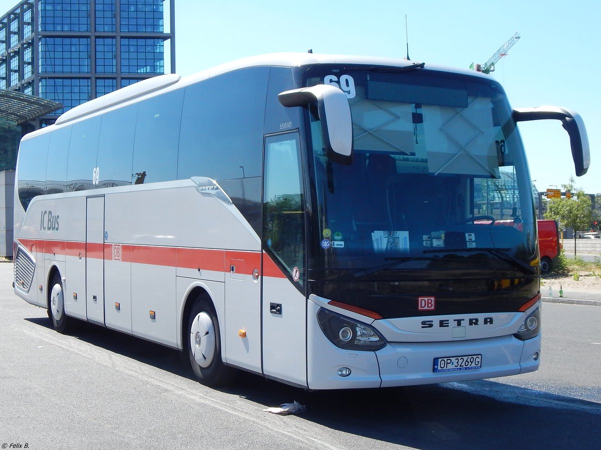 Setra 515 HD von DB IC/Sindbad aus Polen in Berlin. 