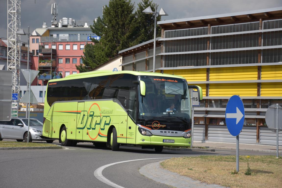 Setra 515 HD von Dirr Reisen aus der BRD 2017 in Krems.