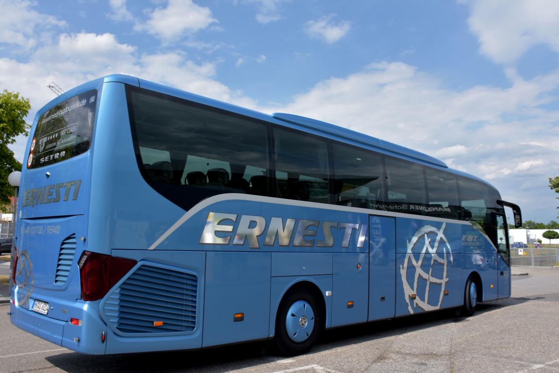 Setra 515 HD von ERNESTI Reisen aus der BRD 06/2017 in Krems.