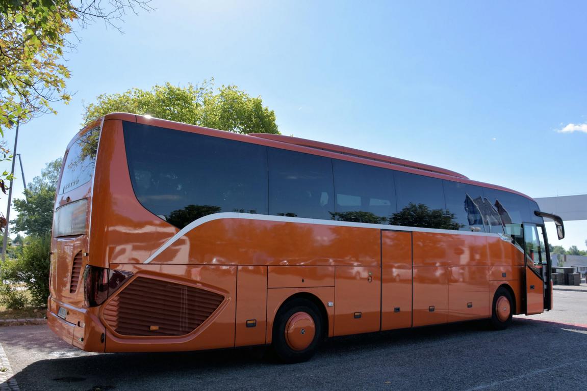 Setra 515 HD von Fellner Busreisen aus sterreich 2017 in Krems.