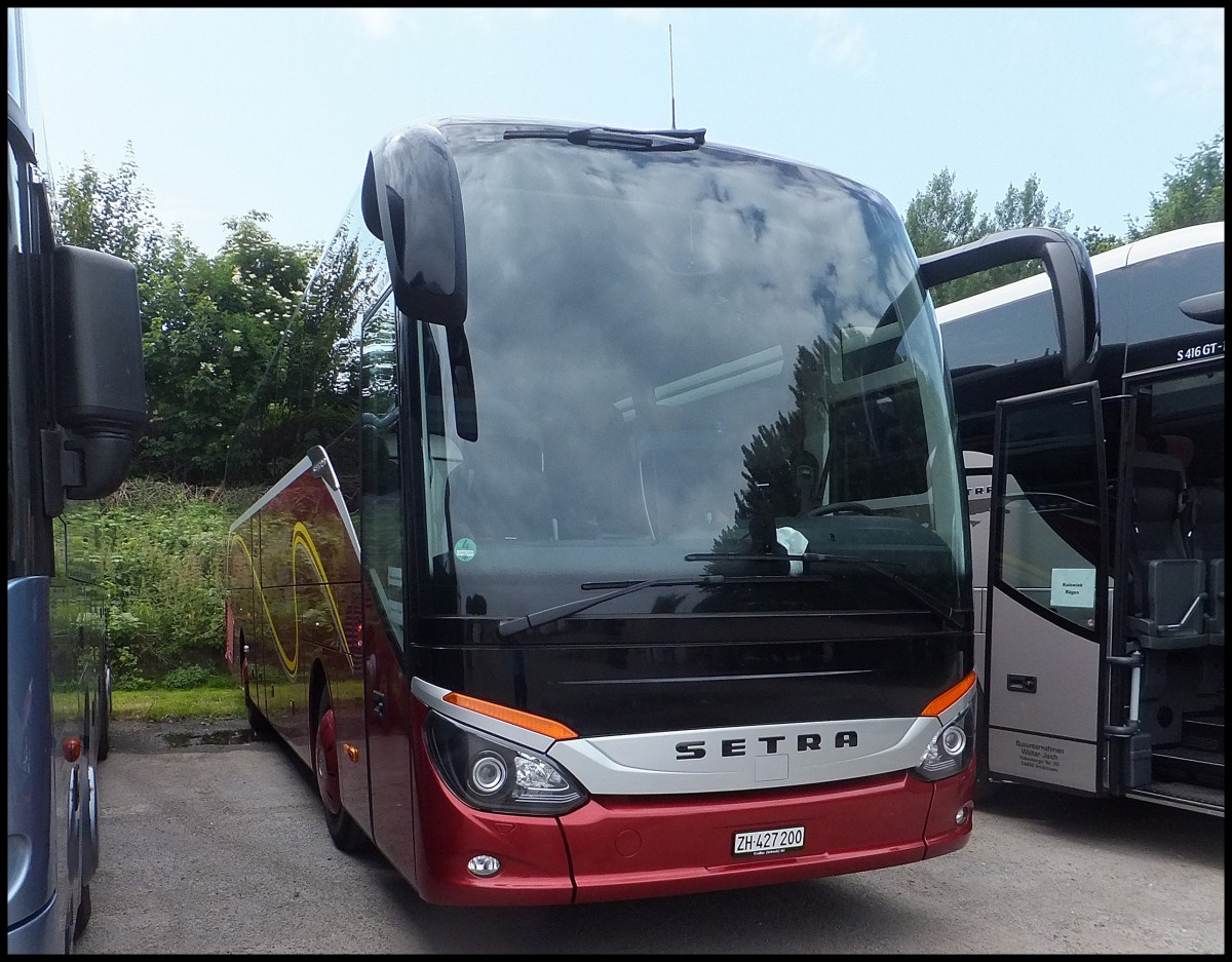 Setra 515 HD Vorfhrwagen aus der Schweiz in Binz.