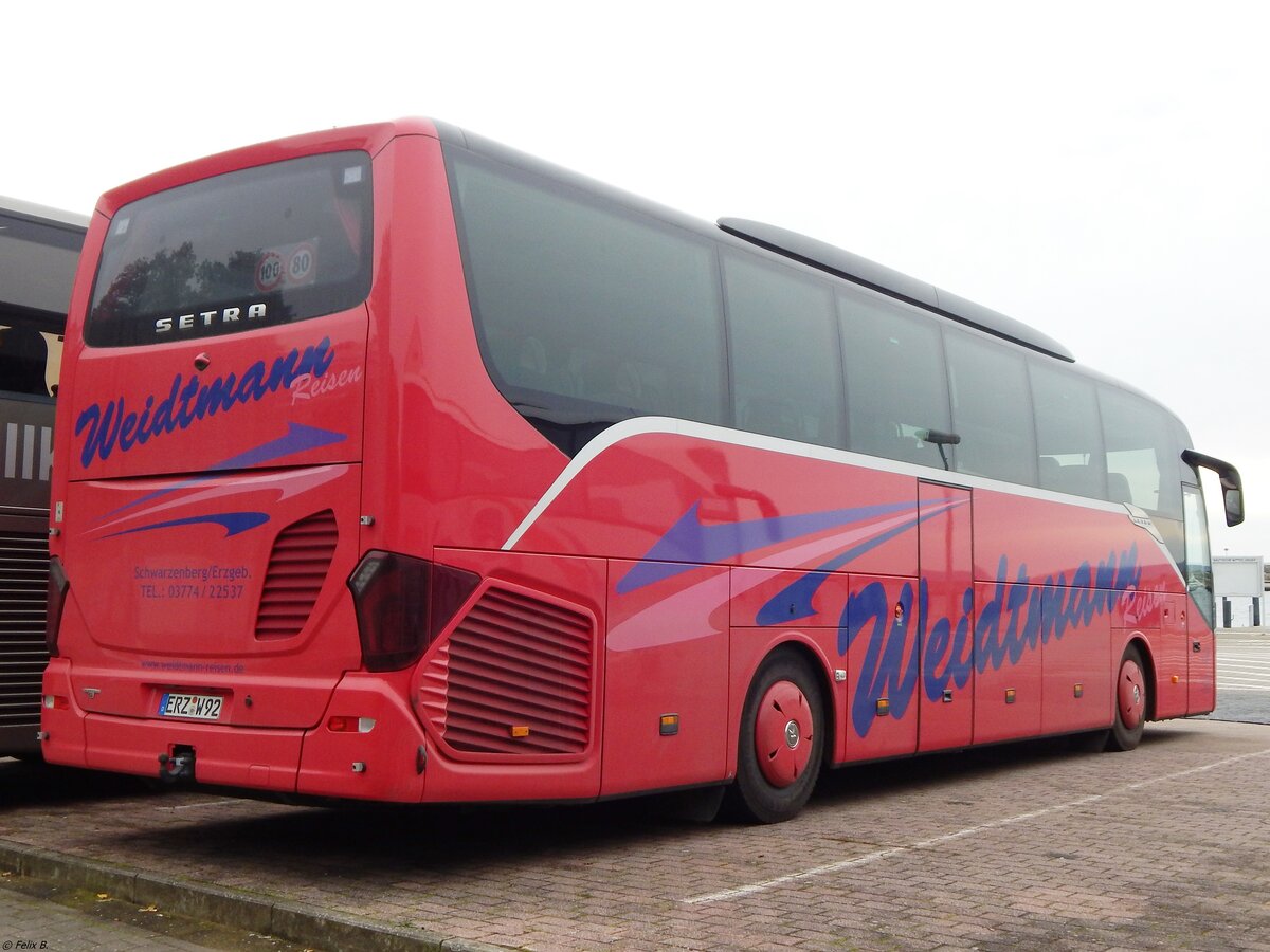 Setra 515 HD von Weidtmann Reisen aus Deutschland im Stadthafen Sassnitz.