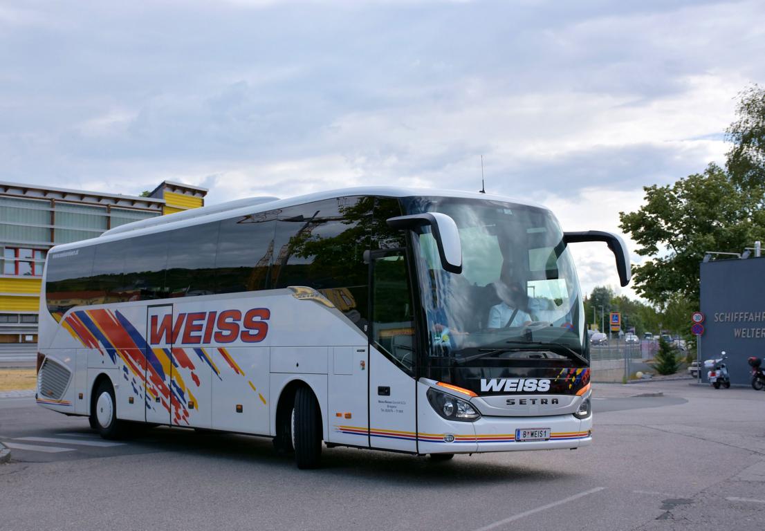 Setra 515 HD von Weiss Reisen aus sterreich 07/2017 in Krems.