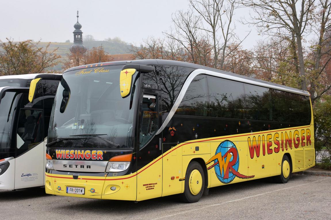 Setra 515 HD von WIESINGER Reisen aus Obersterreich 2017 in Krems gesehen.