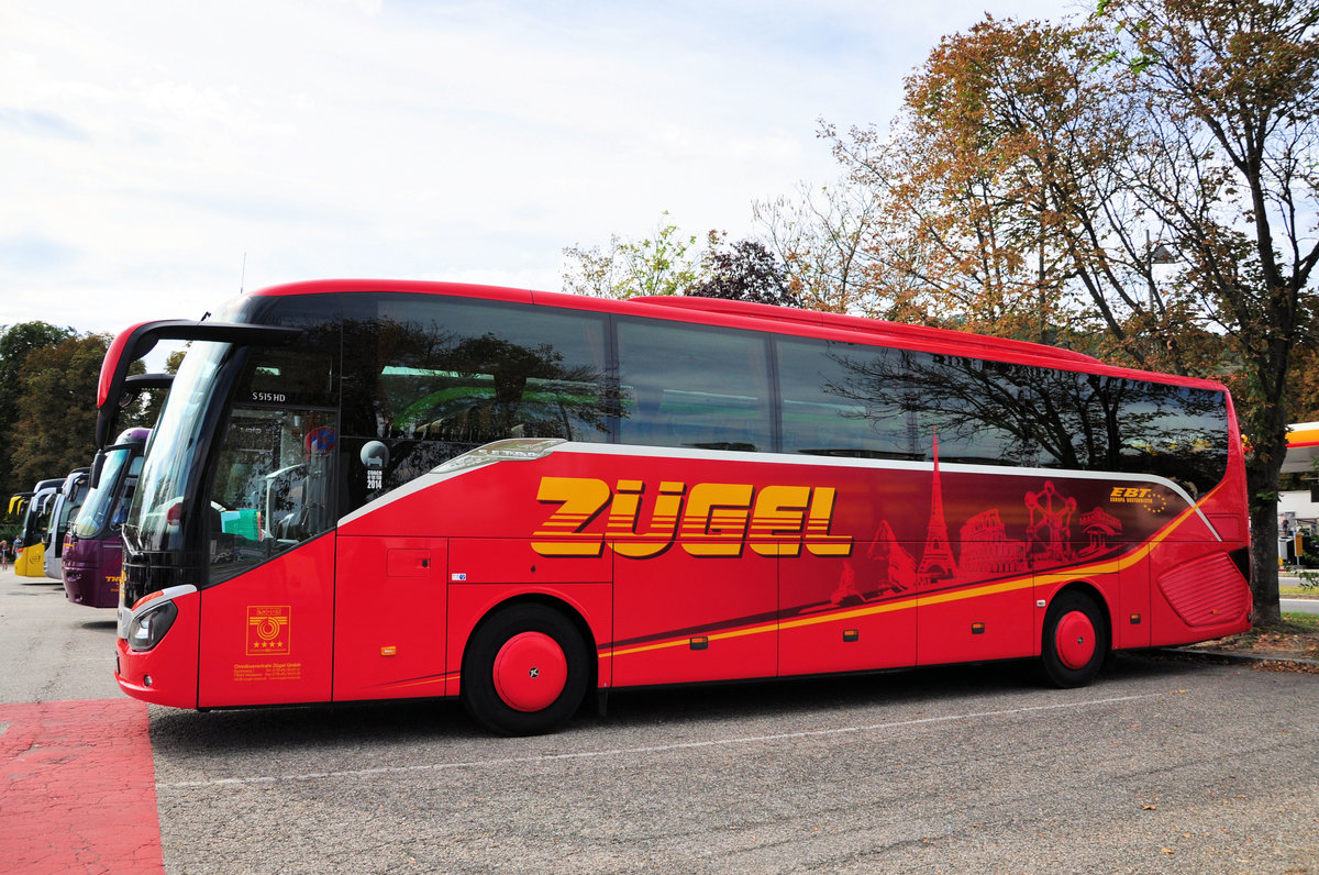 Setra 515 HD von Zgel Reisen aus der BRD in Krems gesehen.