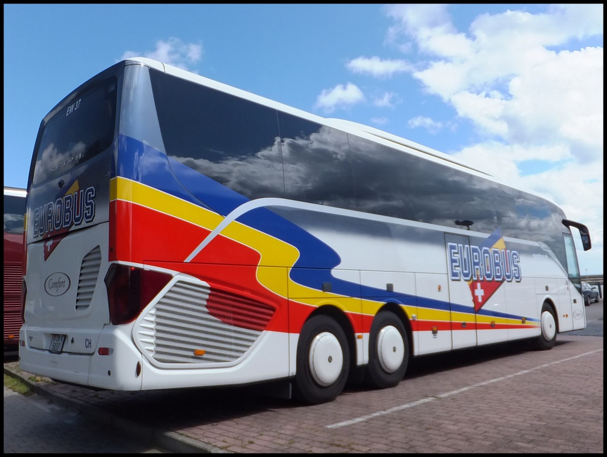 Setra 516 HD von Eurobus aus der Schweiz im Stadthafen Sassnitz.