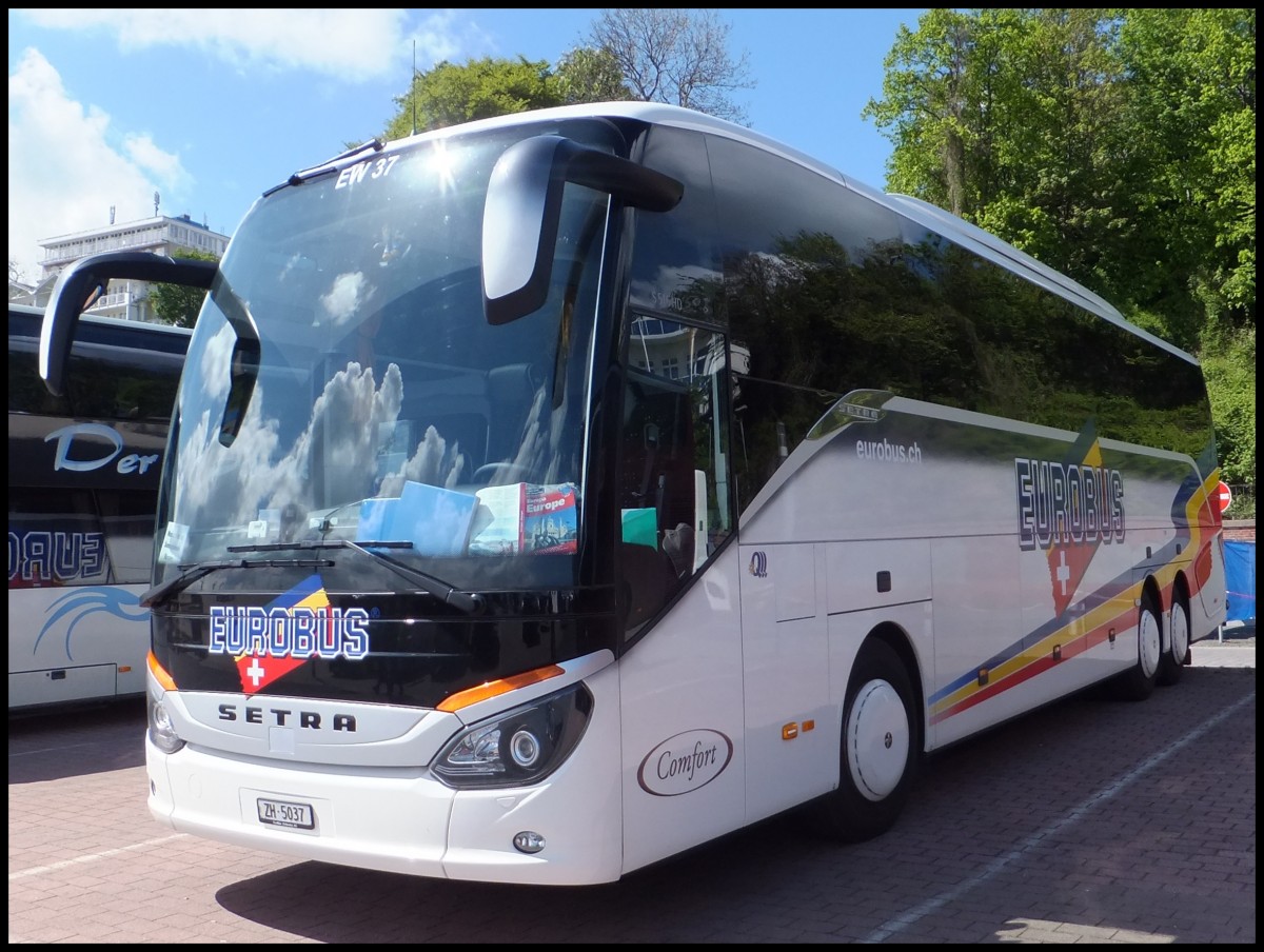 Setra 516 HD von Eurobus aus der Schweiz im Stadthafen Sassnitz.