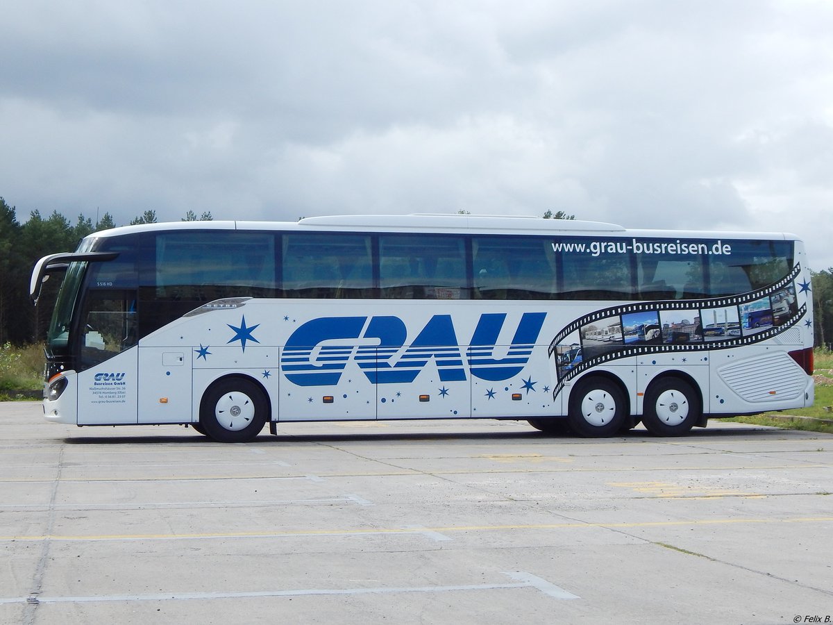 Setra 516 HD von Grau aus Deutschland in Prora.