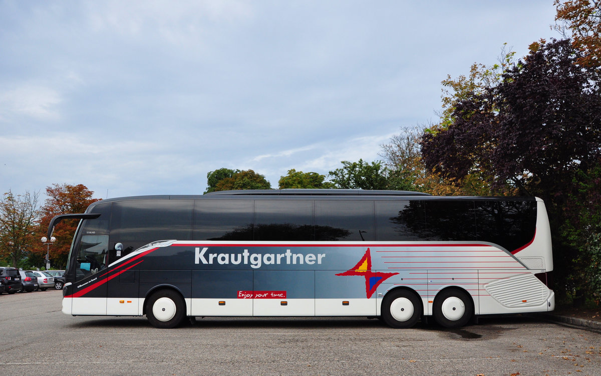 Setra 516 HD von Krautgartner Reisen aus sterreich in Krems gesehen.