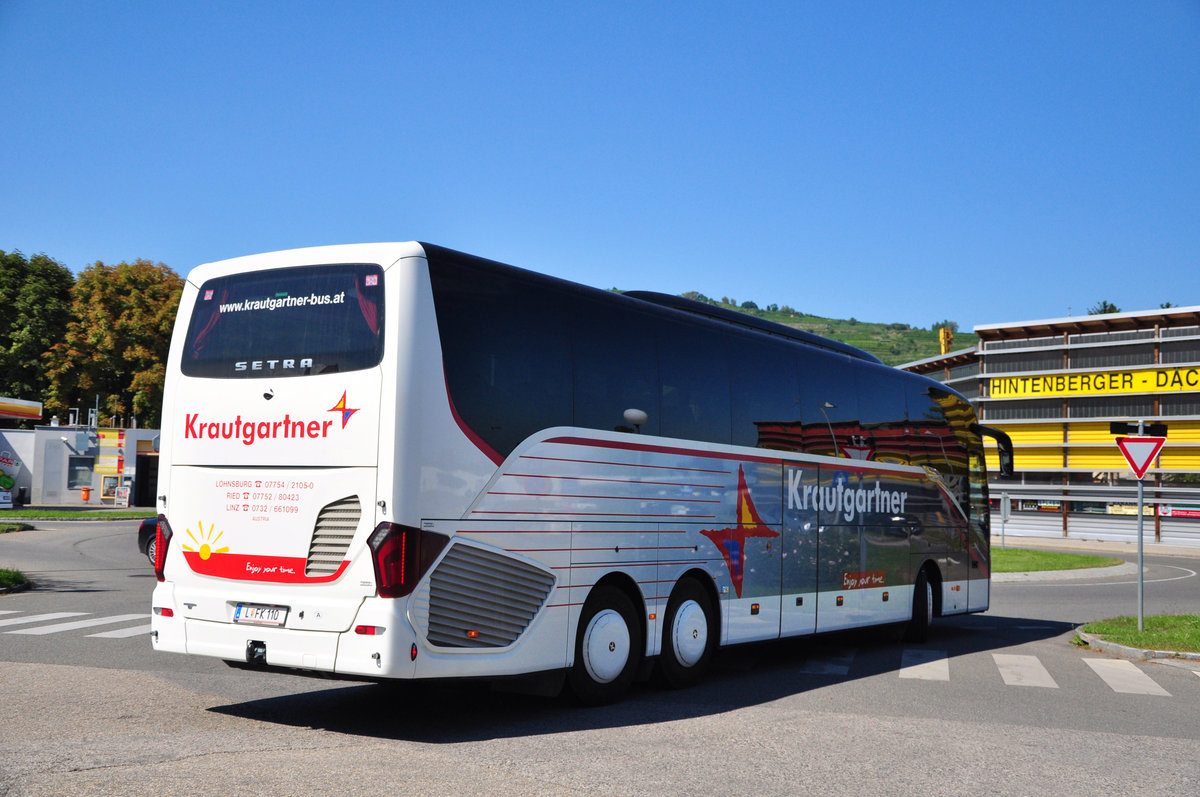 Setra 516 HD von Krautgartner Reisen aus sterreich in Krems gesehen.