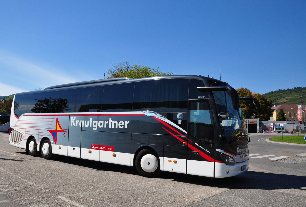 Setra 516 HD von Krautgartner Reisen aus sterreich in Krems gesehen.