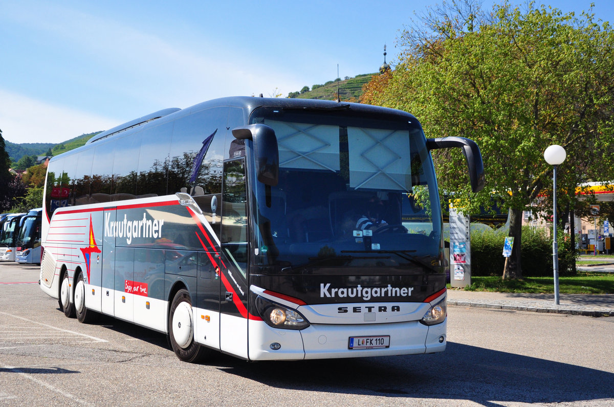 Setra 516 HD von Krautgartner Reisen aus sterreich in Krems gesehen.