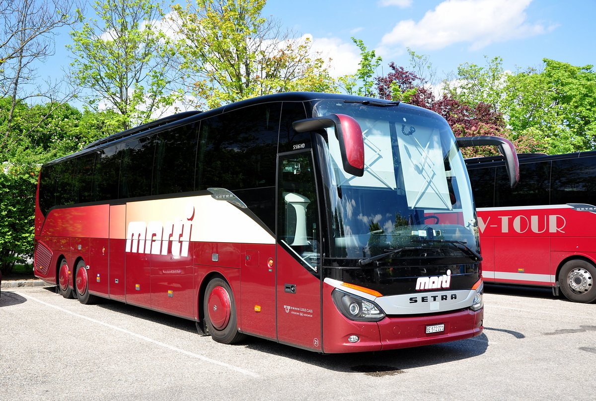 Setra 516 HD von Marti Reisen aus der Schweiz in Krems.