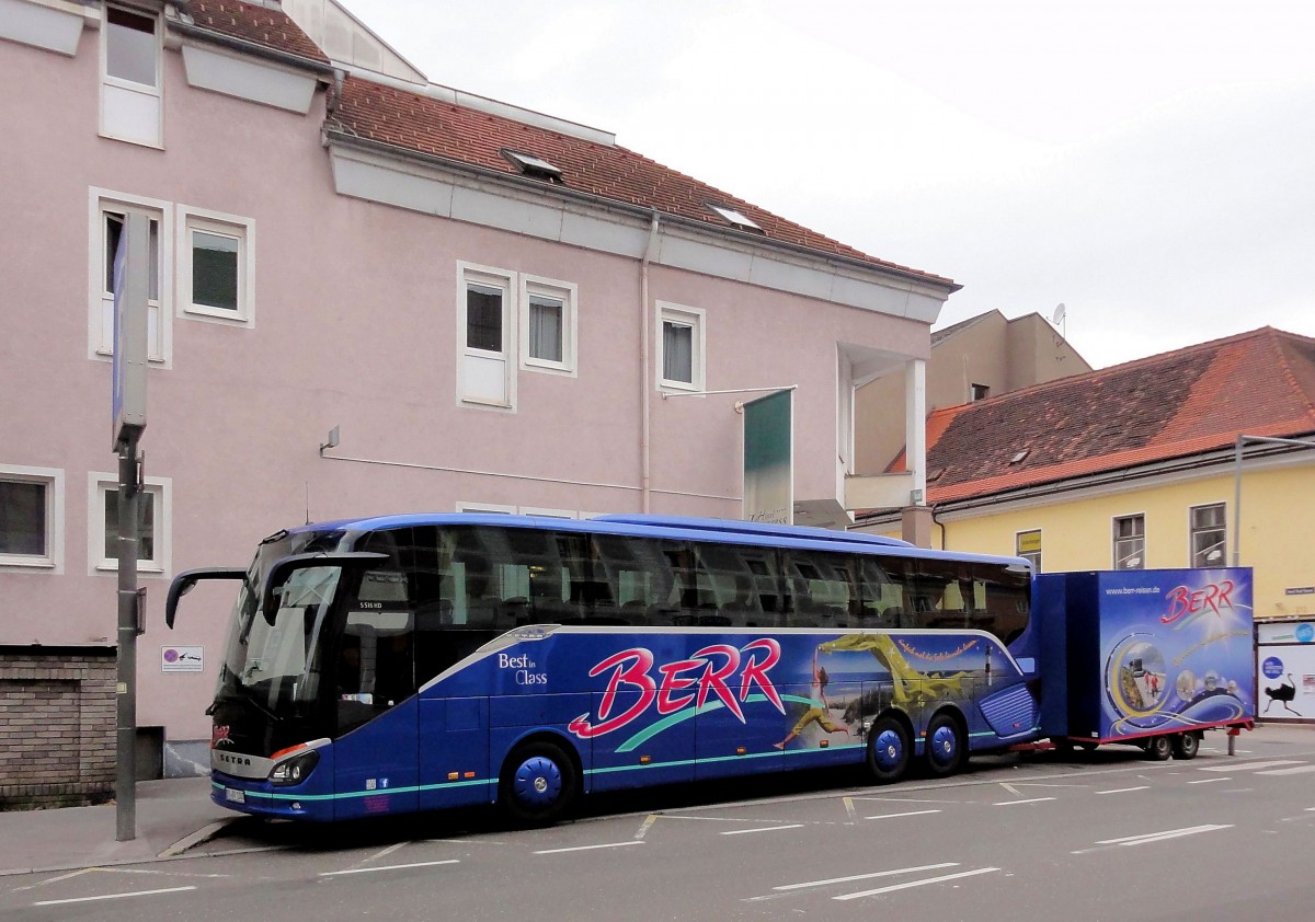 SETRA 516 HD mit herrlich gestyltem Radanhnger von BERR Reisen aus Deutschland im August 2013 in der Steiermark/sterreich gesehen.