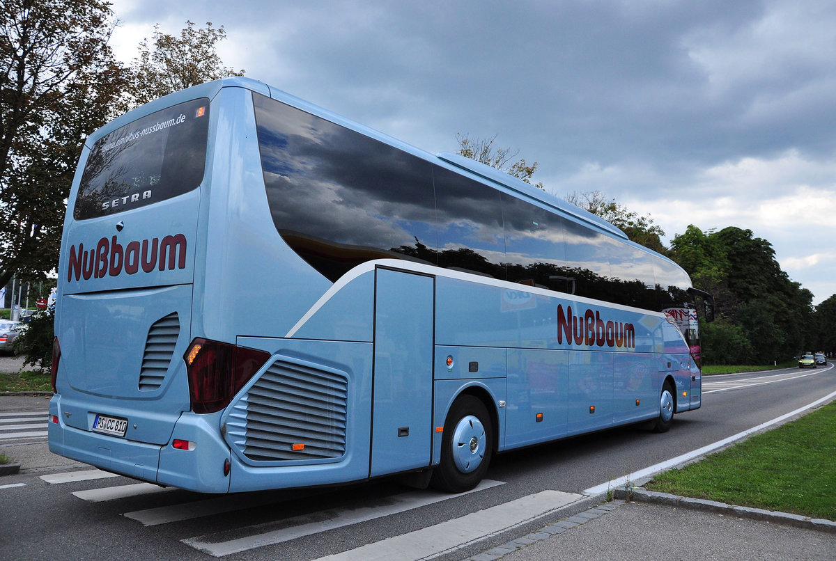 Setra 516 HD von NUBAUM Reisen aus der BRD in Krems gesehen.