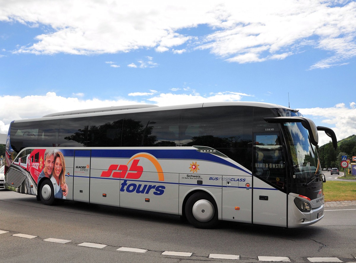 Setra 516 HD von SAB tours aus sterreich im Juni 2015 in Krems gesehen.