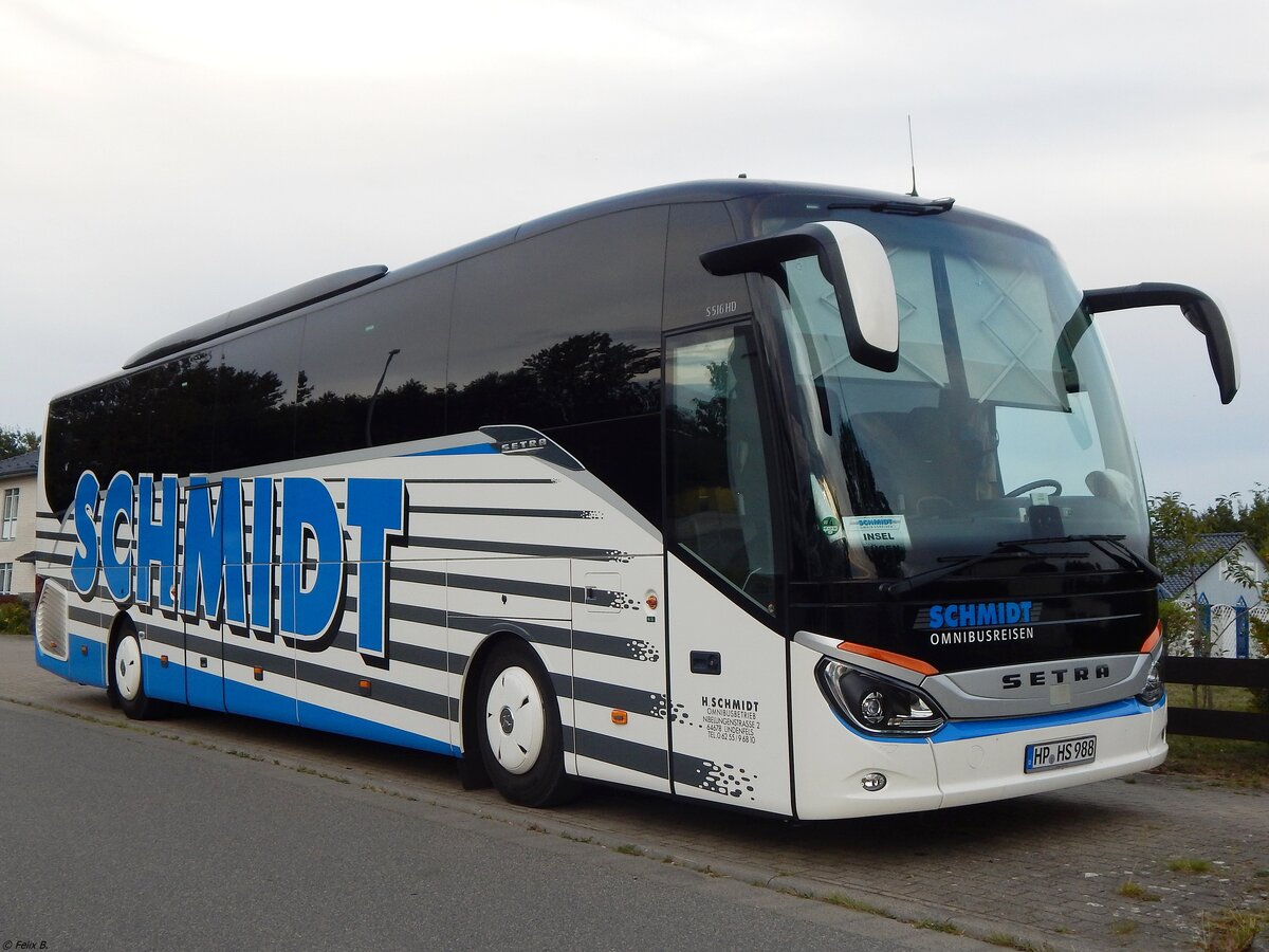 Setra 516 HD von Schmidt aus Deutschland im Gewerbegebiet Sassnitz.