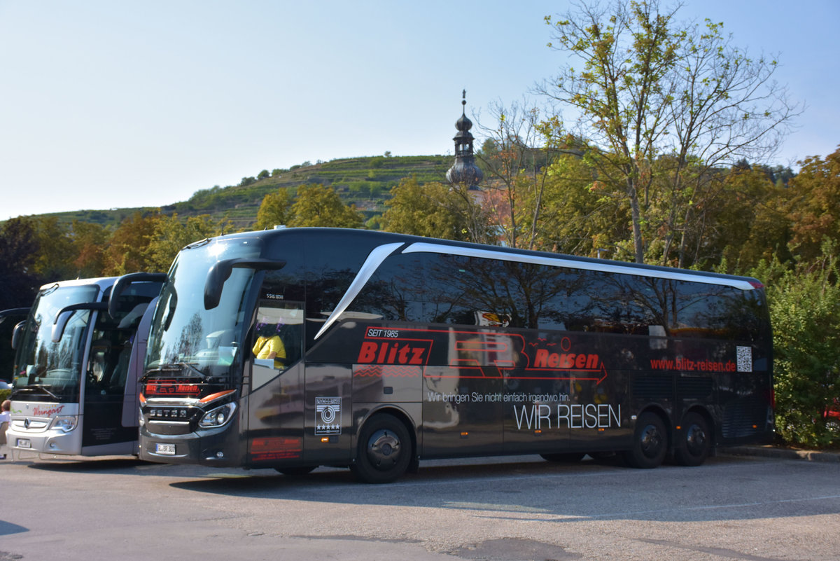 Setra 516 HDH von BLITZ Reisen aus der BRD 09/2019 in Krems.