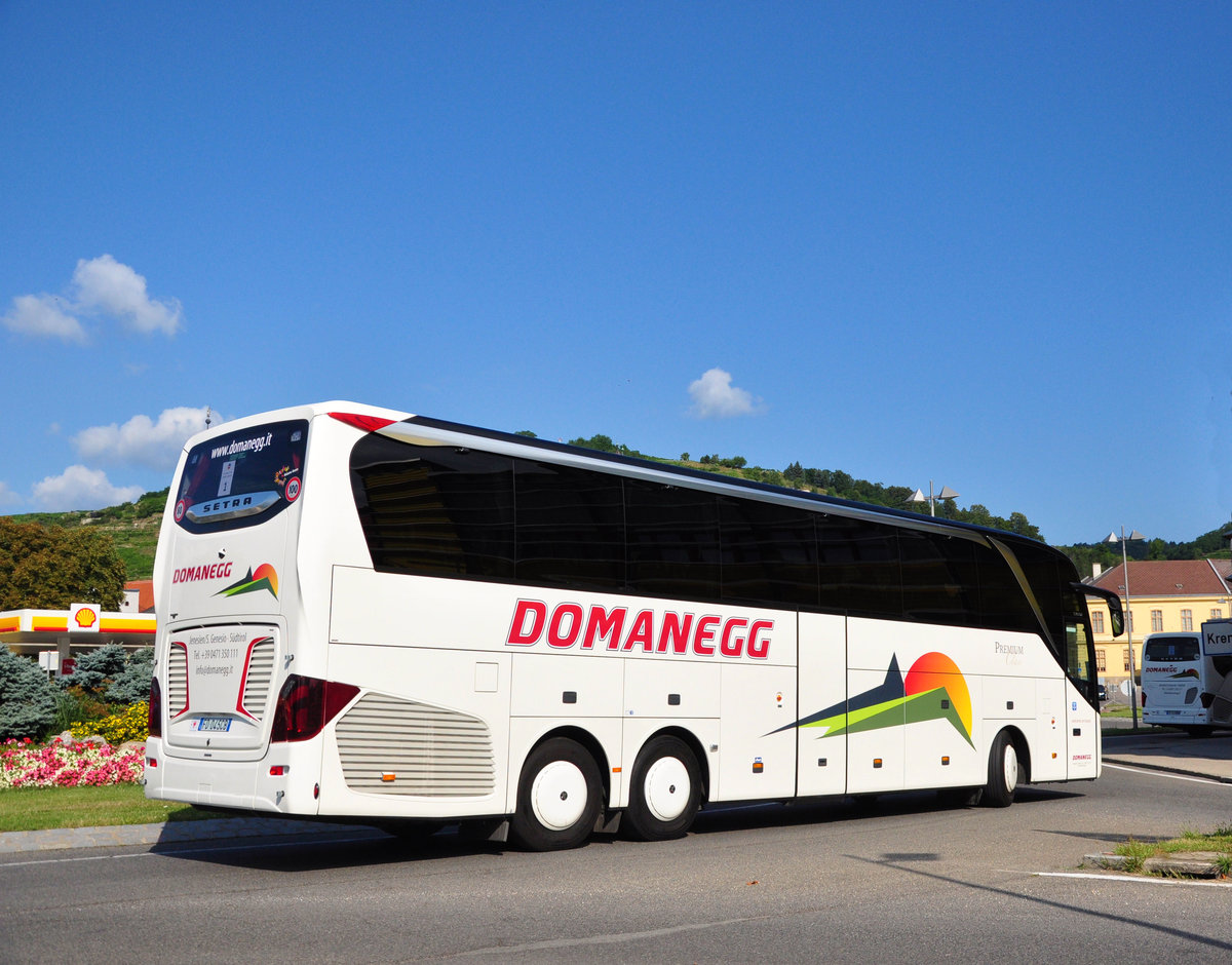 Setra 516 HDH von Domanegg aus Italien in Krems.