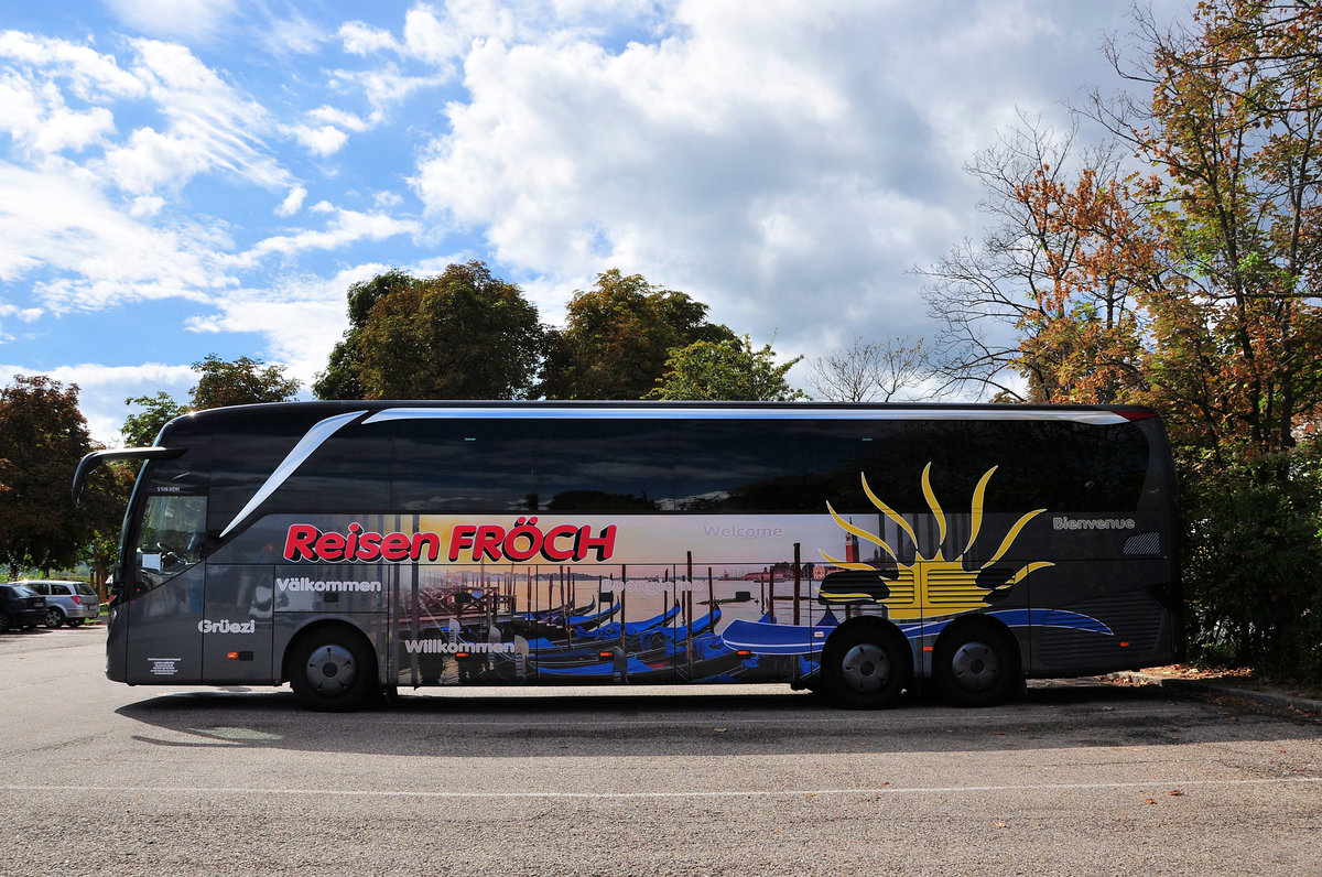 Setra 516 HDH von FRCH Reisen aus sterreich in Krems.