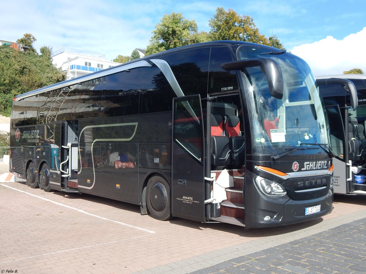 Setra 516 HDH von Schlienz aus Deutschland im Stadthafen Sassnitz.