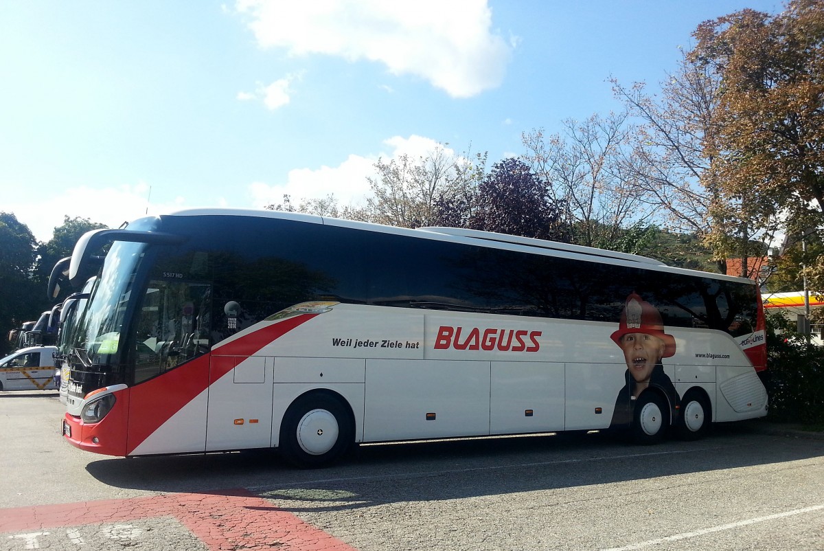 Setra 517 HD von Blagus aus sterreich am 28.August 2014 in Krems gesehen.