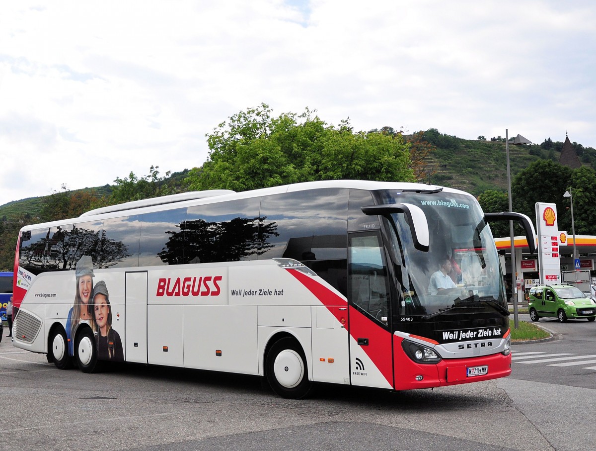 Setra 517 HD von Blaguss Reisen aus Wien im Juni 2015 in Krems.