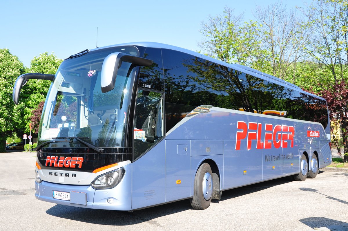 Setra 517 HD von Pfleger Reisen aus Niedersterreich in Krems.