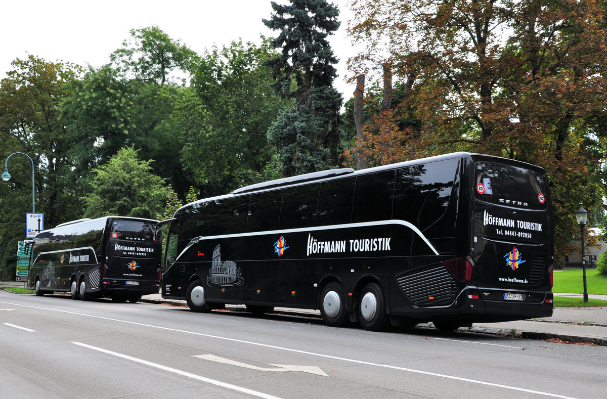 Setra 517 HD  Rom  von Hffmann Reisen aus der BRD in Krems gesehen.