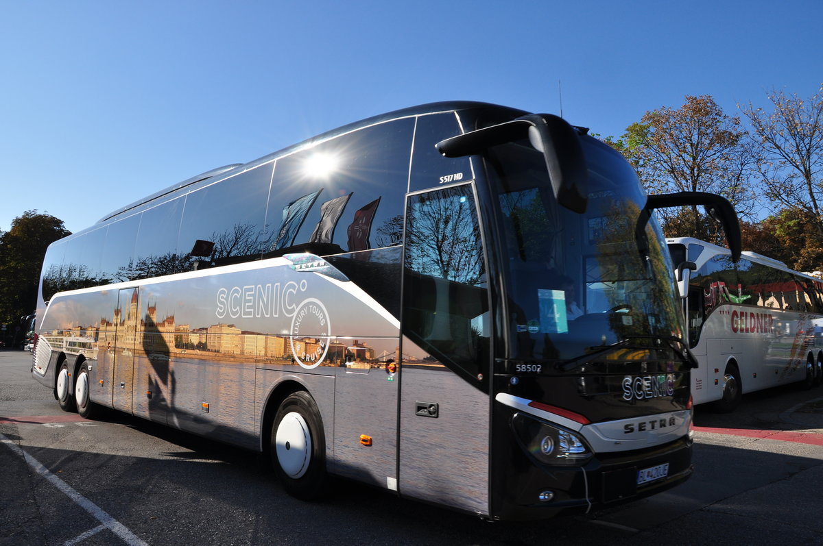 Setra 517 HD von Scenic tours aus der SK in Krems.