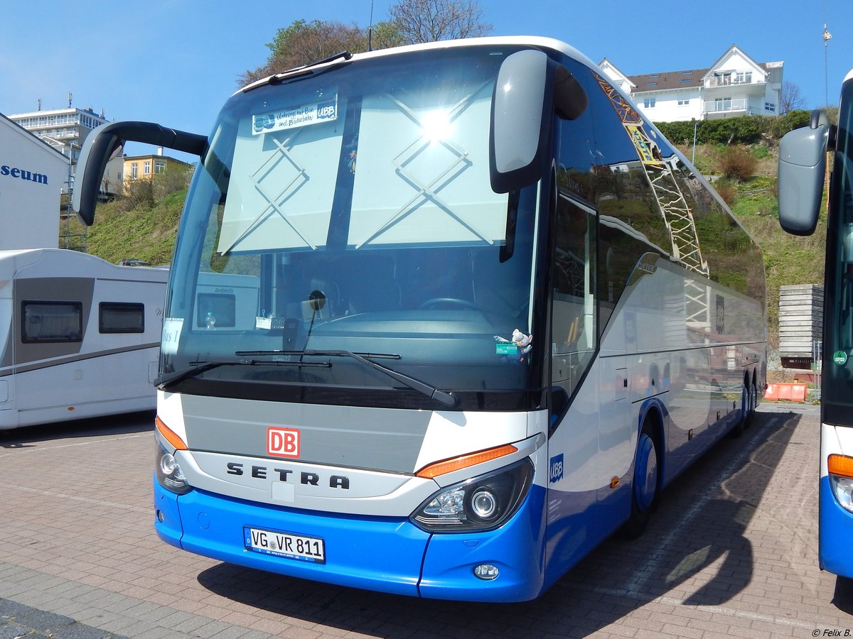 Setra 517 HD von der Usedomer Bäderbahn im Stadthafen Sassnitz.