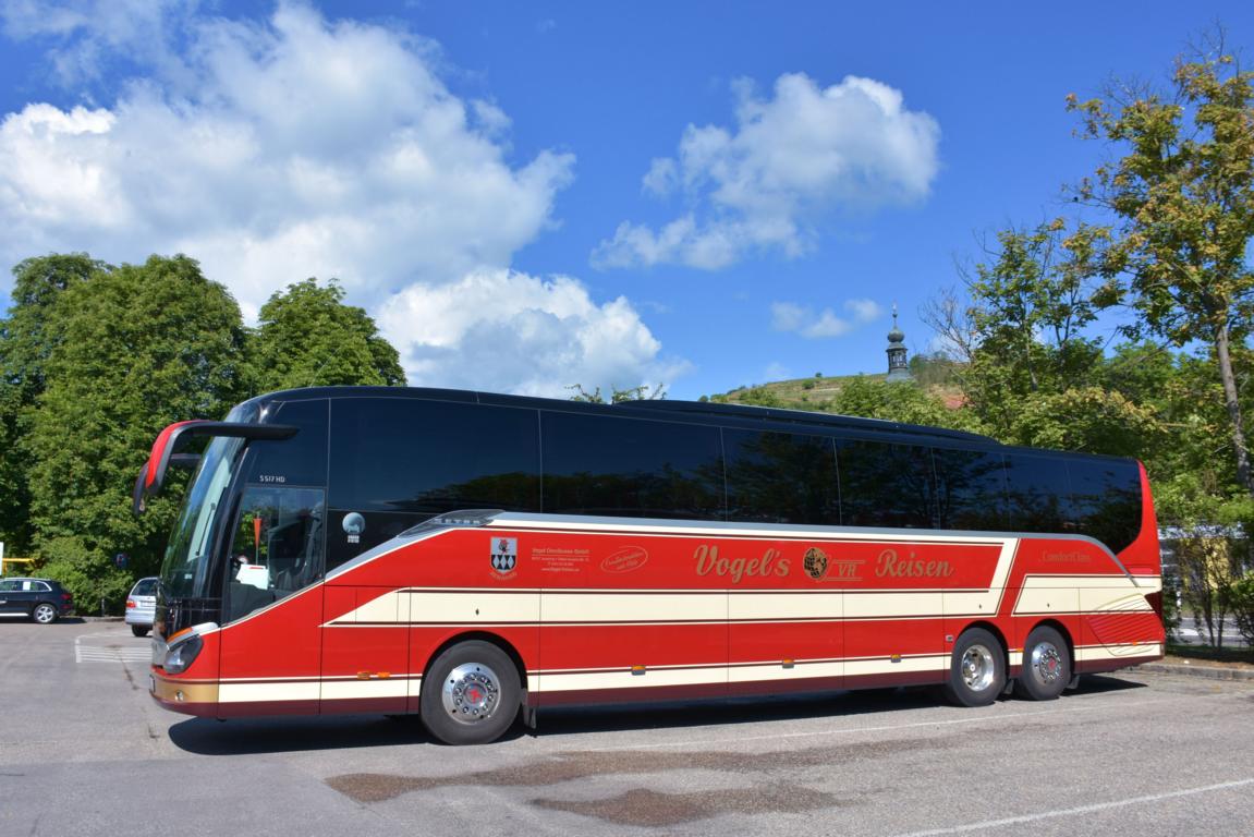 Setra 517 HD von Vogel`s Reisen aus der BRD.