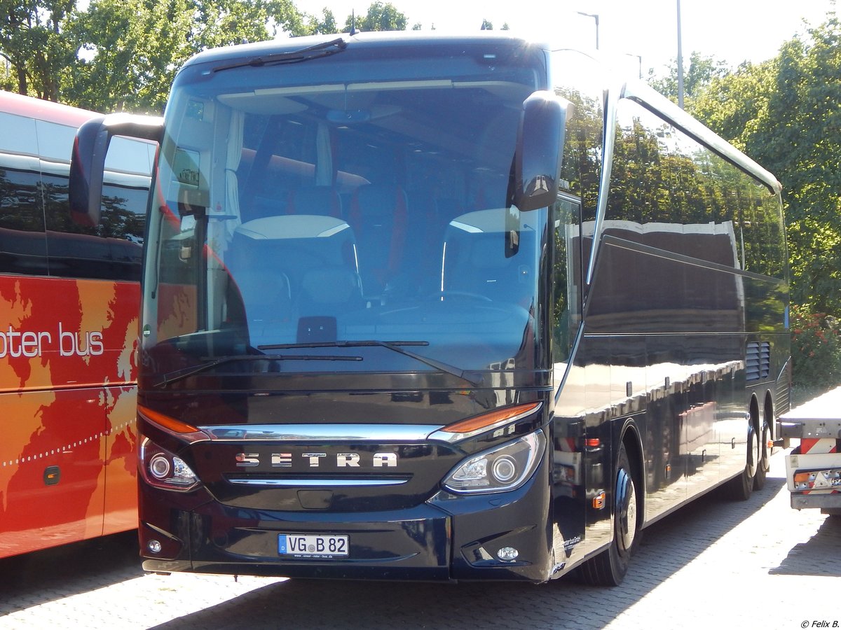 Setra 517 HDH von URB aus Deutschland in Berlin.